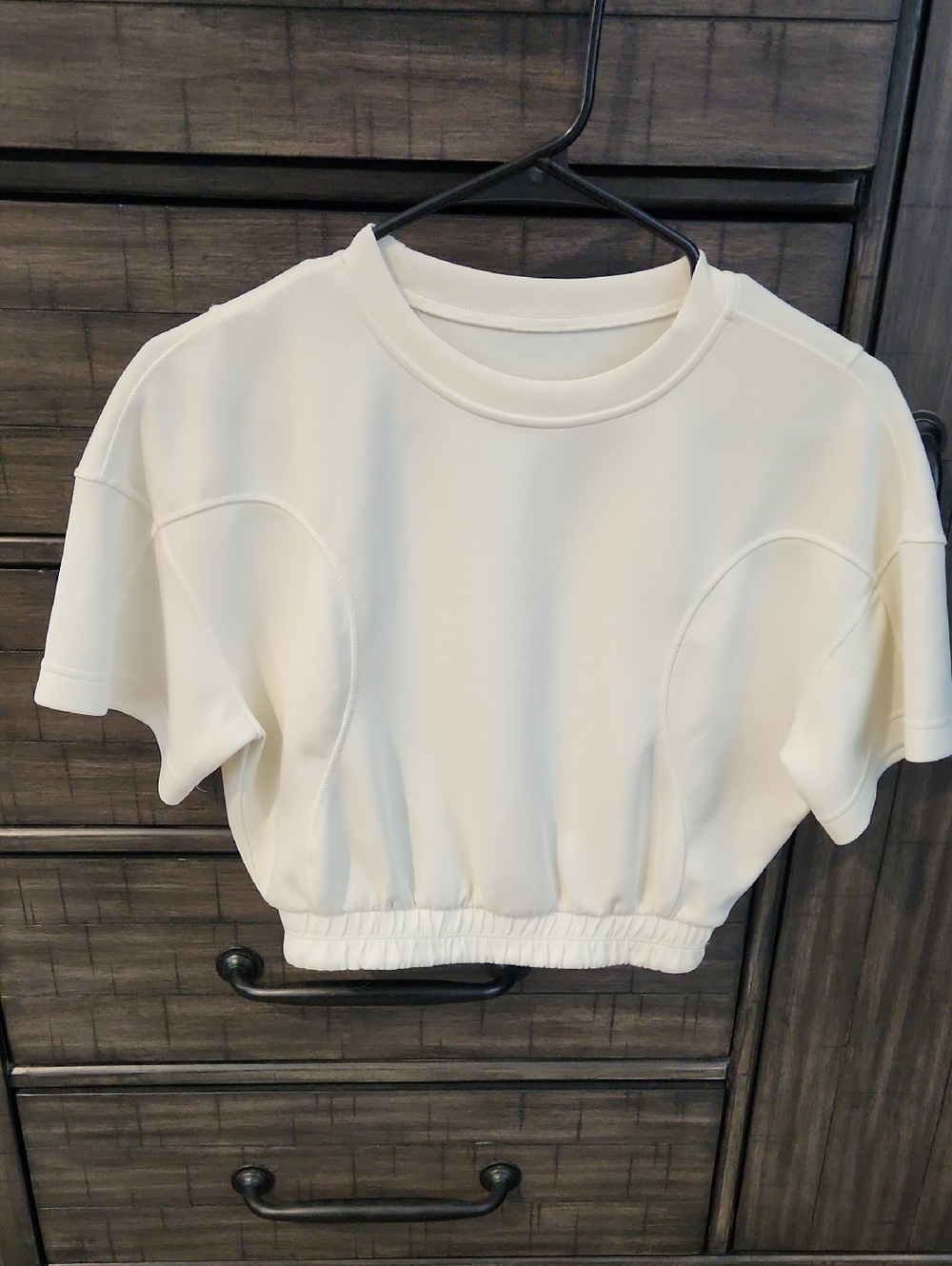 Women's LULULEMON Cream Cropped Short-Sleeve Top - Casual Pullover